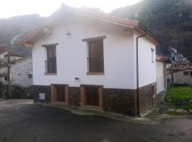 Gambaran Hotel: Casa Rural Güilones, Parque Natural de Ponga