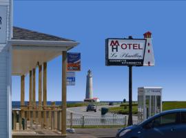 Hôtel-Motel Le Pharillon, hotel en Cap-des-Rosiers