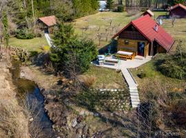 酒店照片: Wooden Cabin Zurej with Hot Tub