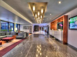 Hotel Forestel, hotel in Val-dʼOr