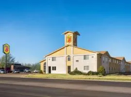 Super 8 by Wyndham Liberal KS, hotel in Liberal