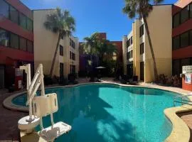 Tropical Palms Hotel