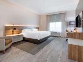 Wyndham Garden Orlando Airport - Free Airport Shuttle,位于奥兰多的酒店