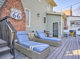 Hotel Photo: Classic Teaneck Colonial Home with A Modern Touch