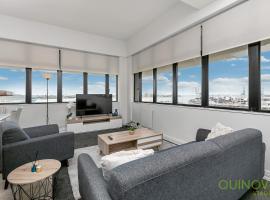 Фотография гостиницы: QV Water View Britomart Apartment with WIFI -557