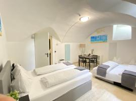 Foto do Hotel: Cozy Flat near City Center - Souterrain - Limited Free Parking