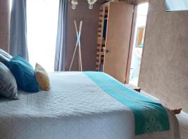 ESTANCIA 360 HERMOSA CABAÑA PARA PAREJA O FAMILIA, hotel in Zacatlán