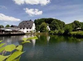 Malteser Komturei Hotel / Restaurant, hotel in Bergisch Gladbach