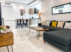 Hotel Photo: Cosy Apartment in La Marsa - 2 bed 1 Bath