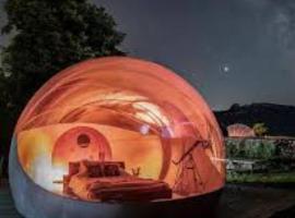 Bulles d étoiles, hotel in Beloeil