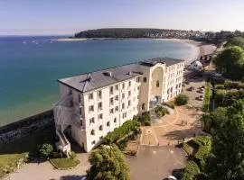 Hôtel Morgat Le Grand Hôtel De La Mer, hotel in Crozon