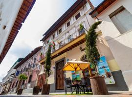 Friends Hotel & Rooftop - Historic Center & Museums, ξενοδοχείο σε Κίτo