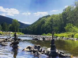 Hotel Photo: Arkeo - Luxury tents and cabins at the river