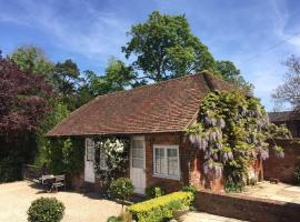 Hotel Photo: Charming one bedroom cottage