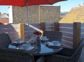 Hotel foto: THE ROOFTOP - a trendy new apartment with airconditioning, large terrace & free parking