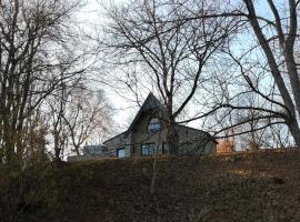 Hotel Photo: Mountain cottage