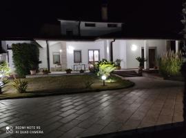 Foto di Hotel: Villa Aristogatti