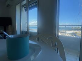 L'Imperial, hotel in Le Grau-du-Roi