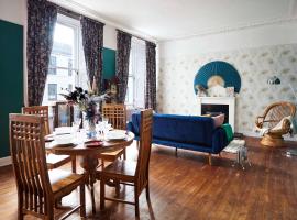 Hotel Photo: Stylish Private Flat Near St. Andrews Golf Course