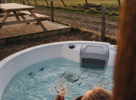 Monkstadt Room 21 - MacQueen Cottage, hôtel à Portree