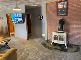 Lodge 545 Complete Large brick house fully furnished