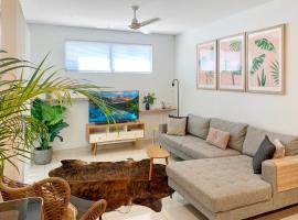 A picture of the hotel: Darwin City Chic@Kube Apartments