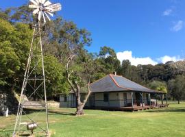 รูปภาพของโรงแรม: Currawong Beach Cottages