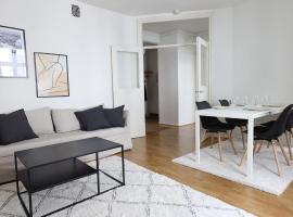 Hotel Foto: 2ndhomes Cozy and Quiet 2BR Apartment by the Esplanade Park