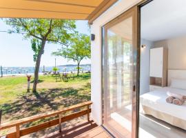 Hotel Foto: Vilas in the garden by the sea