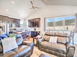 รูปภาพของโรงแรม: Alma Retreat with Mtn Views about 17 Mi to Breck!