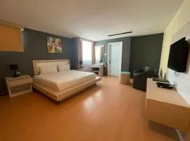 Blanco Apartment Hotel