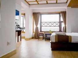 Gangtok Central Rooms