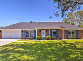 Hotel Photo: Family-Friendly Foley Getaway with Fenced Yard!