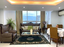 A picture of the hotel: 2 Bedroom Condo Unit with City and Mountain View