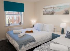 Hotel Photo: Lovely 2-bedroom Seaside Retreat with Free Parking