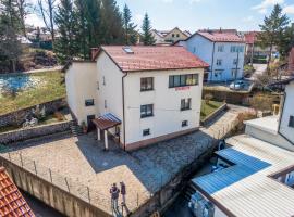 Fotos de Hotel: Apartments Krašna