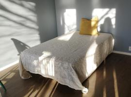 Hotel Photo: Strandheimen Guesthouse