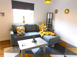 Zdjęcie hotelu: Newly refurbished 1 bed Apt in Hamilton Close to station and local amenities