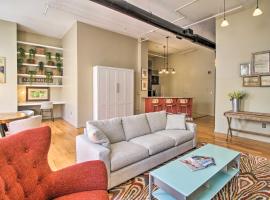 Photo de l’hôtel: Bright Savannah Loft in Historic District!