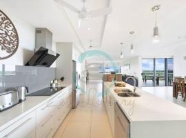 Hotel Photo: ZEN LUXURY: 2-Story 4-BR Penthouse in Darwin City with Mindal Markets & Harbour Views