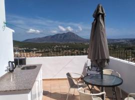 Hotel fotografie: Townhouse half way between Javea and Moraira