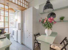 Hotel Photo: iFlat Bright Apartment near Caracalla Baths