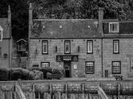 Firth Hotel & Restaurant, hotel in Lossiemouth