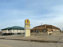 Circle 6 Motel, hotel in Weyburn