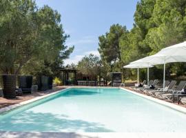 รูปภาพของโรงแรม: Magnificent Villa Marama In The Midst Of Ibiza’s Countryside