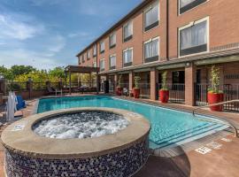 Best Western Plus DFW Airport Suites, hotel in Irving