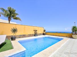 Hotel Foto: Villa Galasol with heated pool