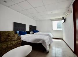 صور الفندق: Room in Guest room - Habitacion Tipo Hotel En Obispado