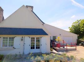 Hotel foto: Jacuzzi, billiards and fireplace, semi-detached house, Sibiril