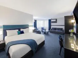 Ramada by Wyndham Diplomat Canberra